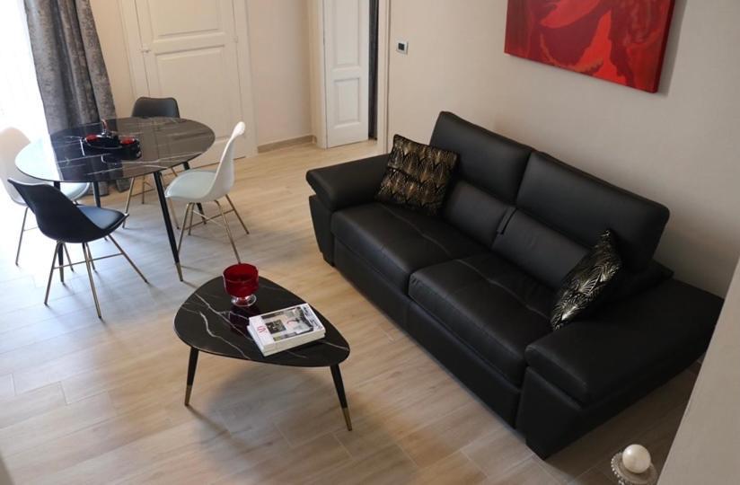 Calefati Gallery Luxury Apartment Bari Buitenkant foto